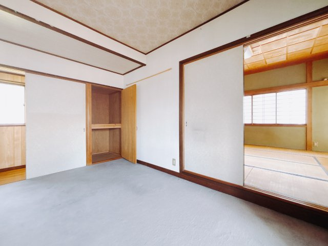 【中古戸建】渋川市金井の和室|■2階部屋｜お子様の成長に伴い、子ども部屋という空間は寝る場所、勉強する場所、遊ぶ場所だけでなく子どもたちが将来自立していく為の重要な役割を果たします。