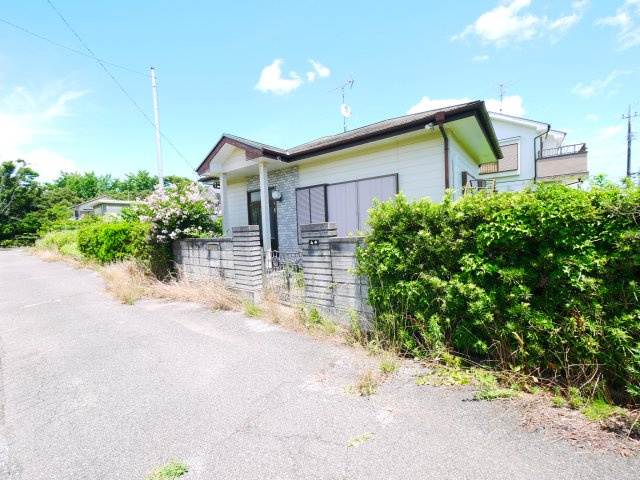 茂原市千町　平家中古戸建の外観|敷地約117坪　家庭菜園・ドックラン・バーベキュー可能です。閑静な分譲地内 ２LDK平家角地