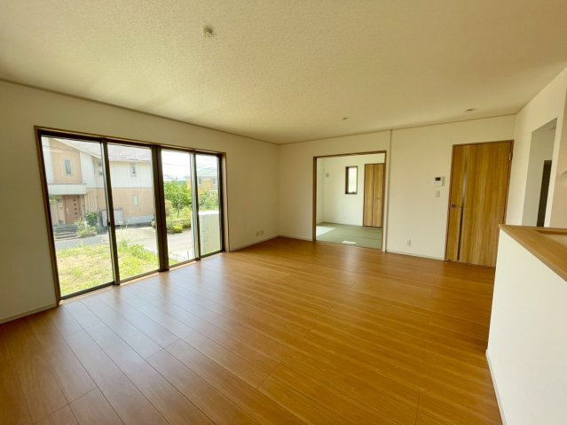 【居間・リビング】 | 安中市秋間みのりが丘22-P1