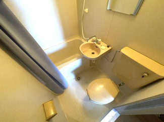 【居間・リビング】 | ＴＡＳＫ　ＩＮ　２ｂｅ１　 403 | 南　TASKROOM　１６．５帖
★防音ルーム（ＴＡＳＫ　ＲＯＯＭ）