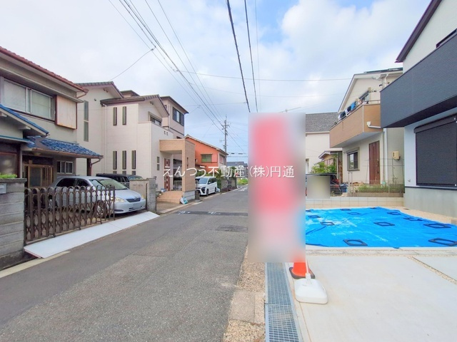 中根町4期の前面道路含む現地写真