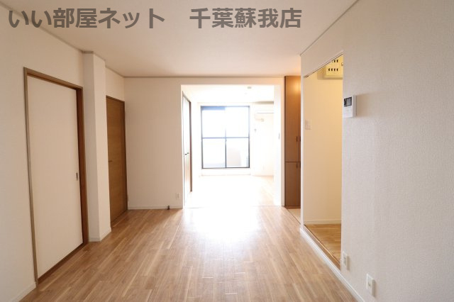 ファーストターフ鎌取　Ｃの居間・リビング|リビングです