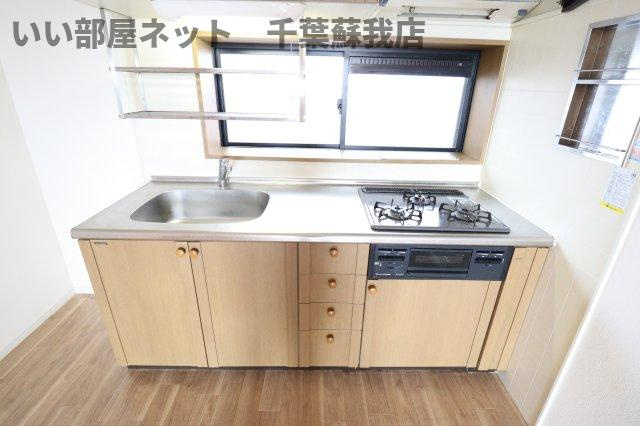 ファーストターフ鎌取　Ｃのキッチン|お料理しやすいキッチンです