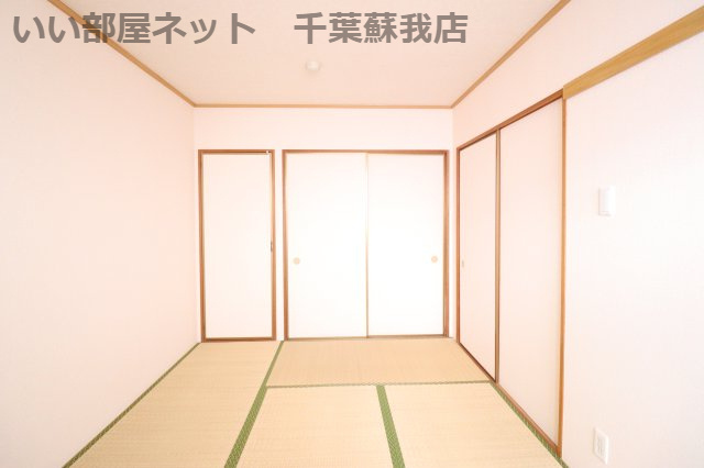 ファーストターフ鎌取　Ｃの和室|コンパクトで使いやすい洗面所