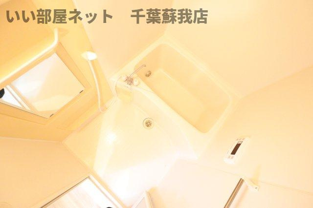 ファーストターフ鎌取　Ｃの浴室|落ち着いた空間のお風呂です