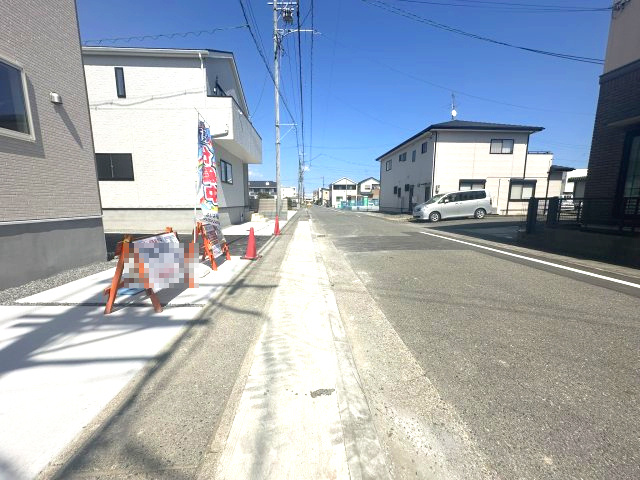 売新築戸建　静岡市葵区竜南３丁目の前面道路含む現地写真