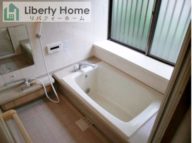 土浦市桜ケ丘町　中古戸建の浴室