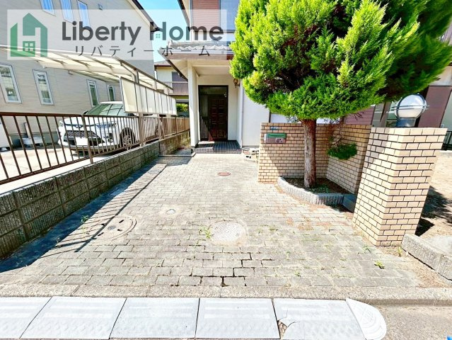 土浦市桜ケ丘町　中古戸建の駐車場