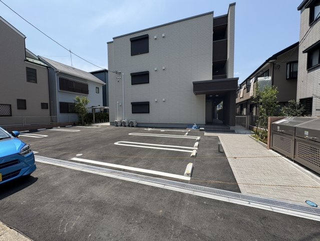 Clair K駐車場の外観