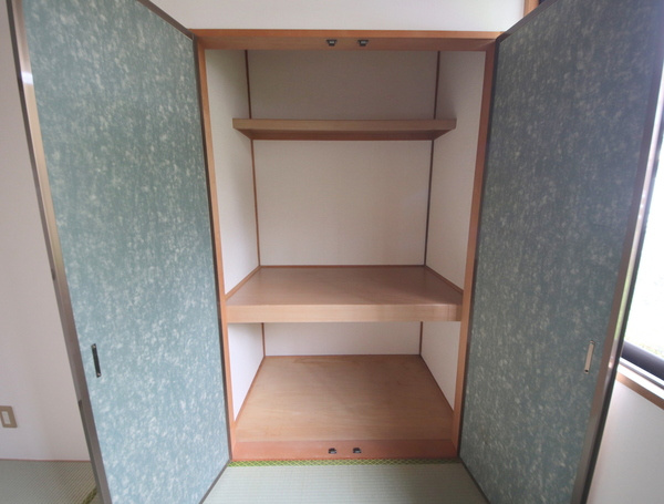 アゼリオ学園前Ｂ棟の収納