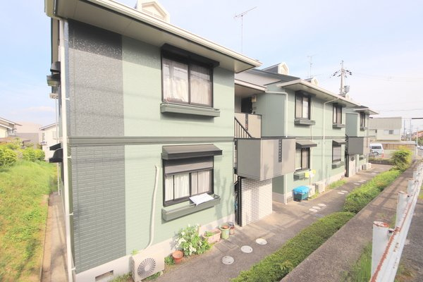 アゼリオ学園前Ｂ棟の外観