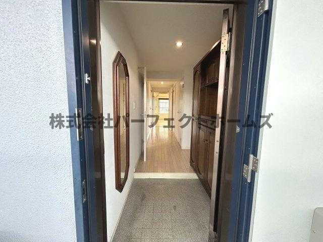 グランパティオ枚方の玄関|明るい玄関です