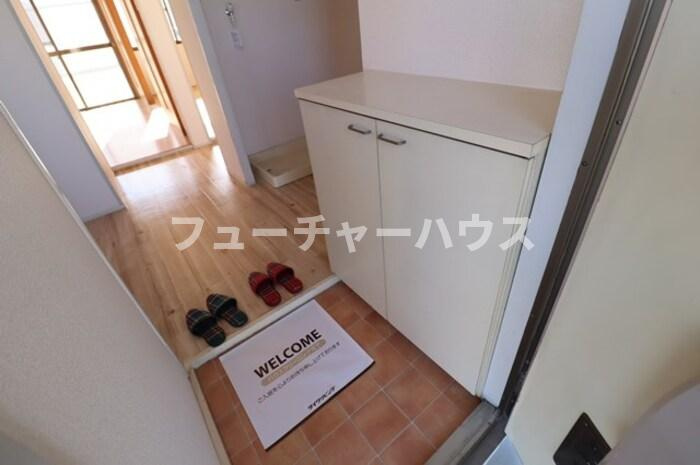 ダイハイツ８５の玄関