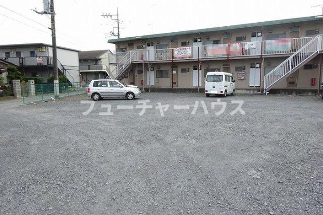 ダイハイツ８５の駐車場