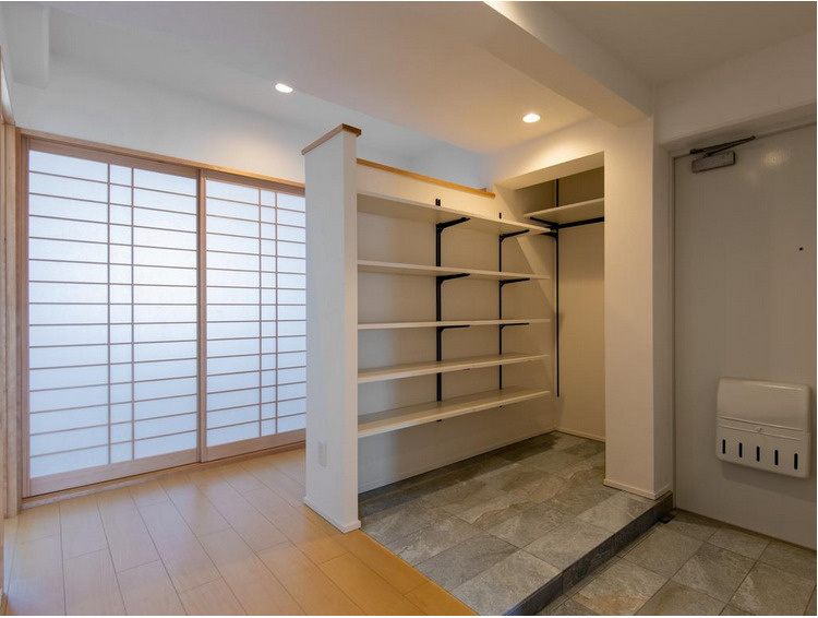 長丘西公園ハウスの玄関|長丘西公園ハウス（3LDK）