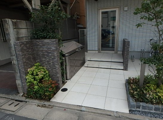 ラシーネ上板橋のエントランス