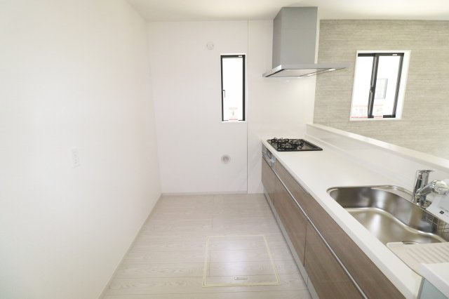 郡山市静町6期　　　  １号棟　　　大成小学校、郡山第７中学区　のキッチン