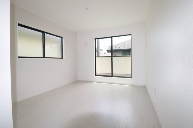 郡山市静町6期　　　  １号棟　　　大成小学校、郡山第７中学区　の洋室