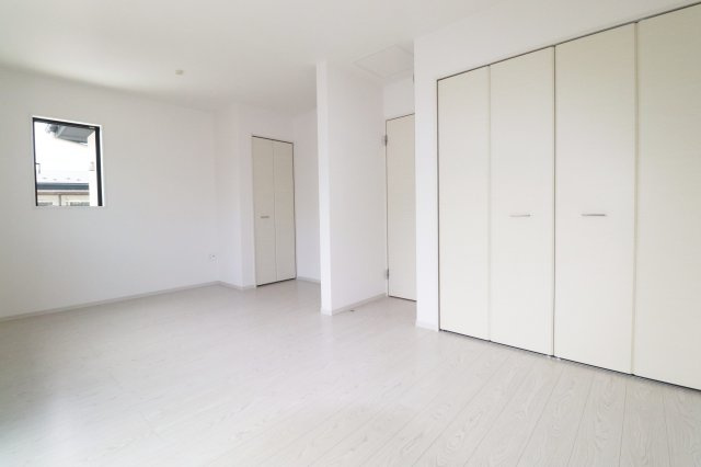 郡山市静町6期　　　  １号棟　　　大成小学校、郡山第７中学区　の洋室