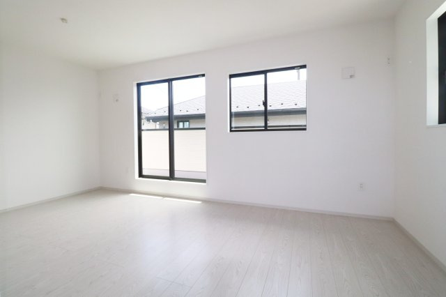 郡山市静町6期　　　  １号棟　　　大成小学校、郡山第７中学区　の洋室