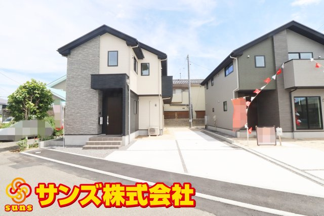 郡山市静町6期　　　  １号棟　　　大成小学校、郡山第７中学区　の外観|西側から見た駐車場を含む外観