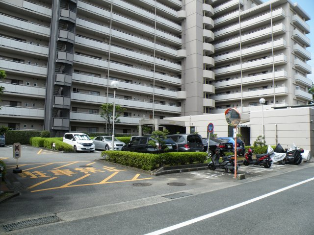 ローレル武庫之荘の外観