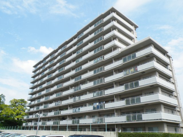 ローレル武庫之荘の外観