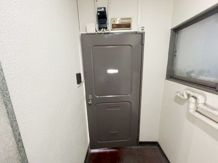 筑波マンションの玄関