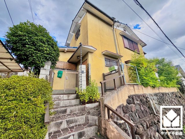 八幡市橋本栗ケ谷の外観