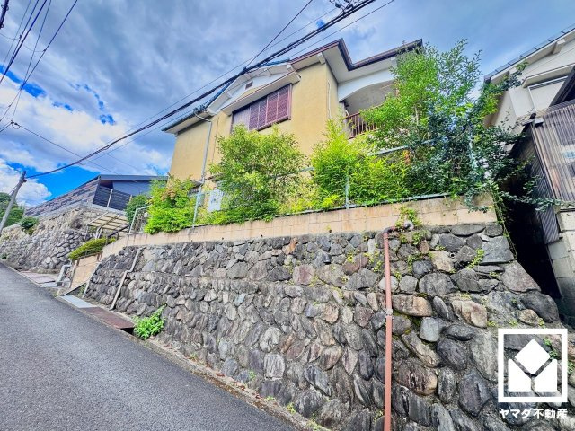 八幡市橋本栗ケ谷の外観