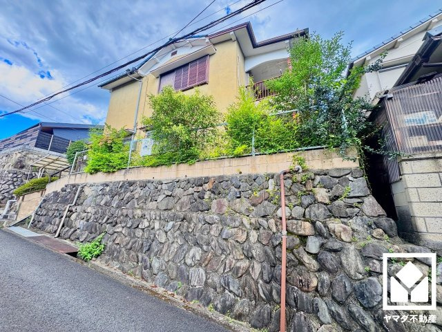 八幡市橋本栗ケ谷の外観