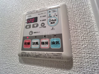 【設備】 | プレサンスタワー北浜 | プレサンスタワー北浜　浴室換気乾燥暖房機