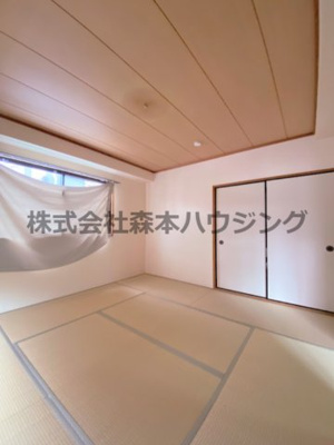 【和室】 | 　文夫ハイツⅡ | リビングスペース代わりに使えそうな広々とした和室です