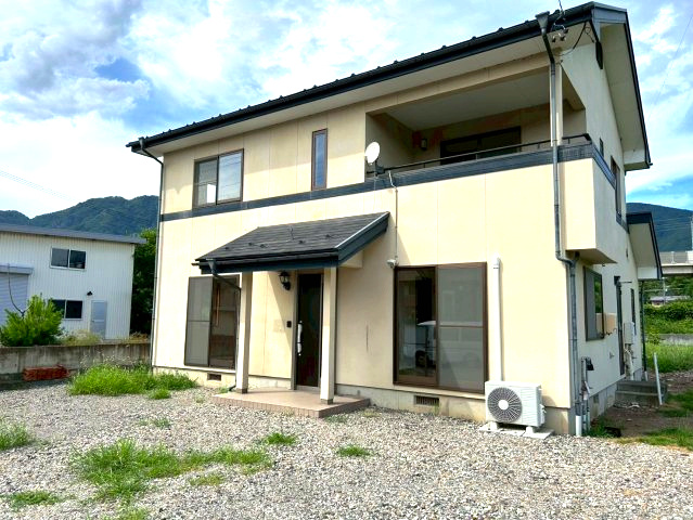 中古戸建　上田市常磐城三丁目の外観
