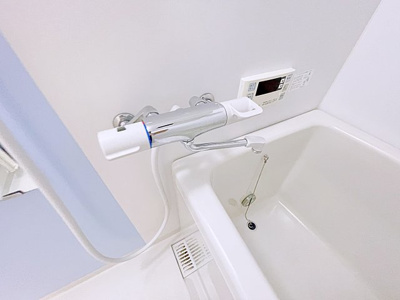 【浴室】 | カーサソロチョウ【名古屋市賃貸・十六町】