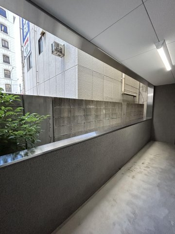 GOAビルのバルコニー