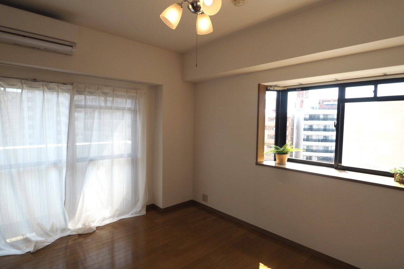 サンエイム大橋の居間・リビング