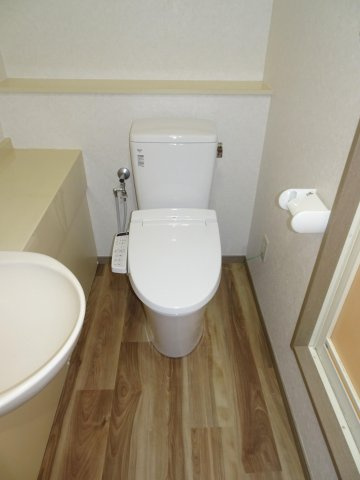 サルヴァトーレ大橋のトイレ