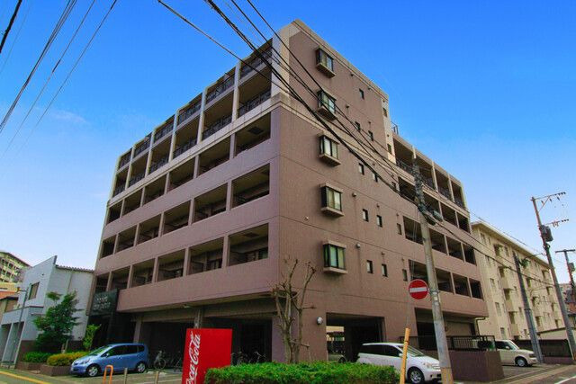 ピュアドームトレンディー高宮の外観