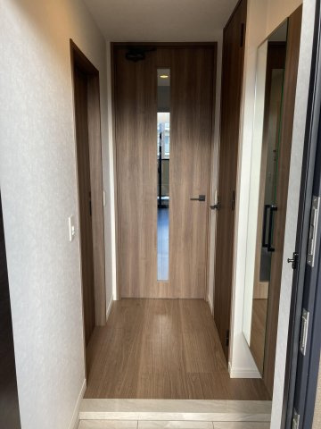 LANDIC O2227の玄関