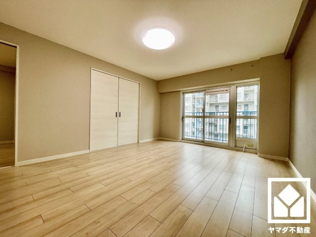 ファミール伏見Ｂ棟の居間・リビング