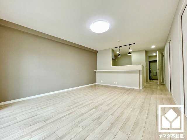 ファミール伏見Ｂ棟の居間・リビング