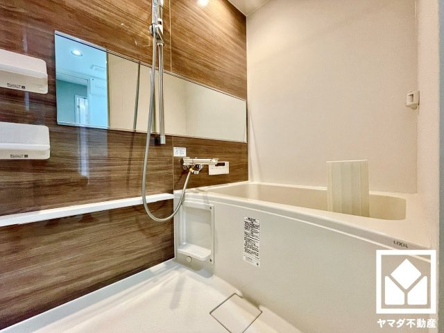 ファミール伏見Ｂ棟の浴室