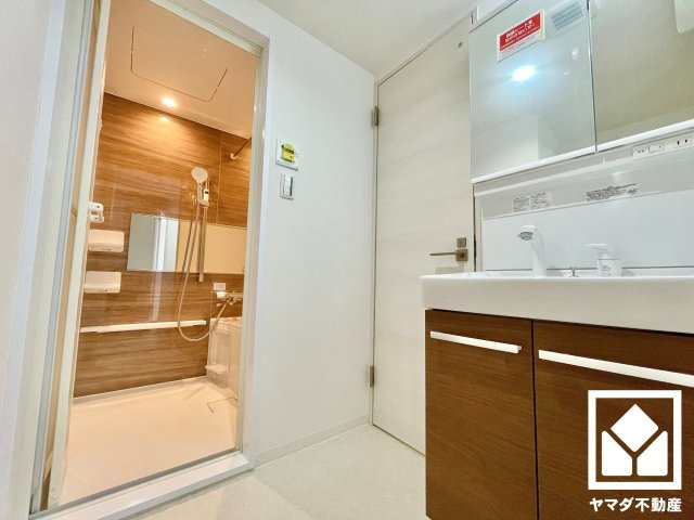 ファミール伏見Ｂ棟の洗面所