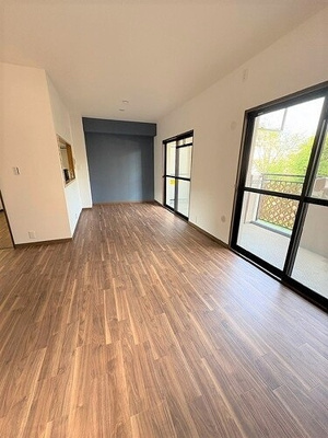 【居間・リビング】 | 高槻・阿武山九番街東２号棟 | リビングダイニング