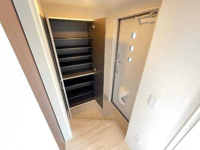 ガルデ寒川の玄関|玄関