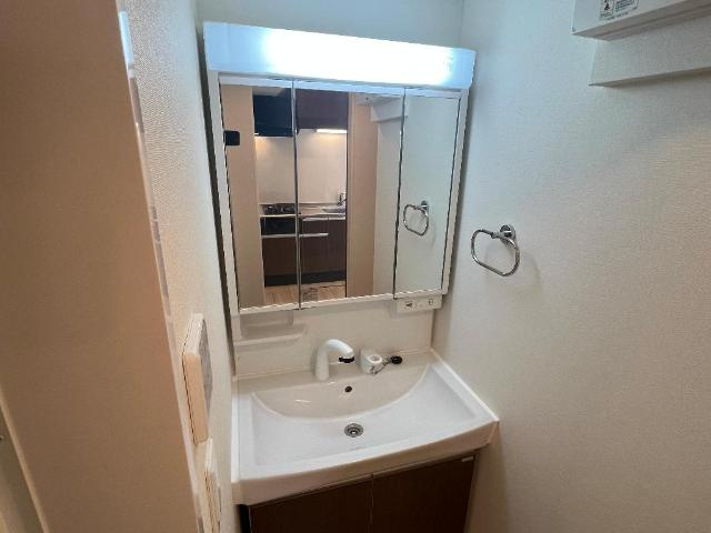 ガルデ寒川の洗面所|洗髪洗面化粧台