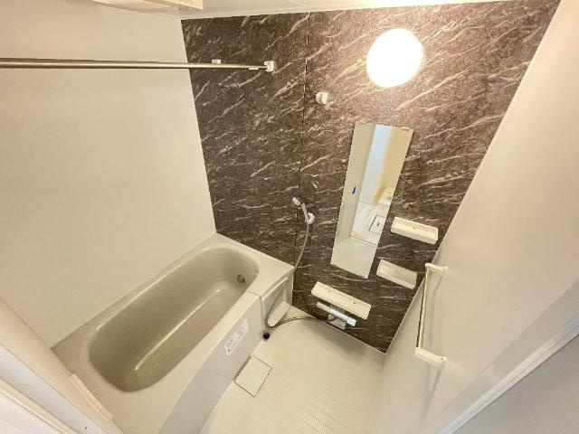 ガルデ寒川の浴室|バス