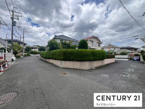 【前面道路含む現地写真】 | 堺市南区庭代台2丁　中古戸建