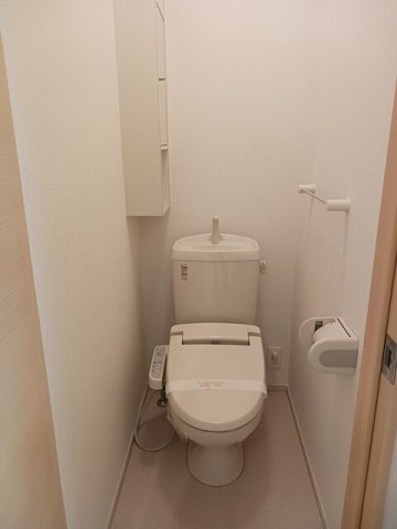 エテルノ　デーア　Ａのトイレ|ゆったりとした空間のトイレです